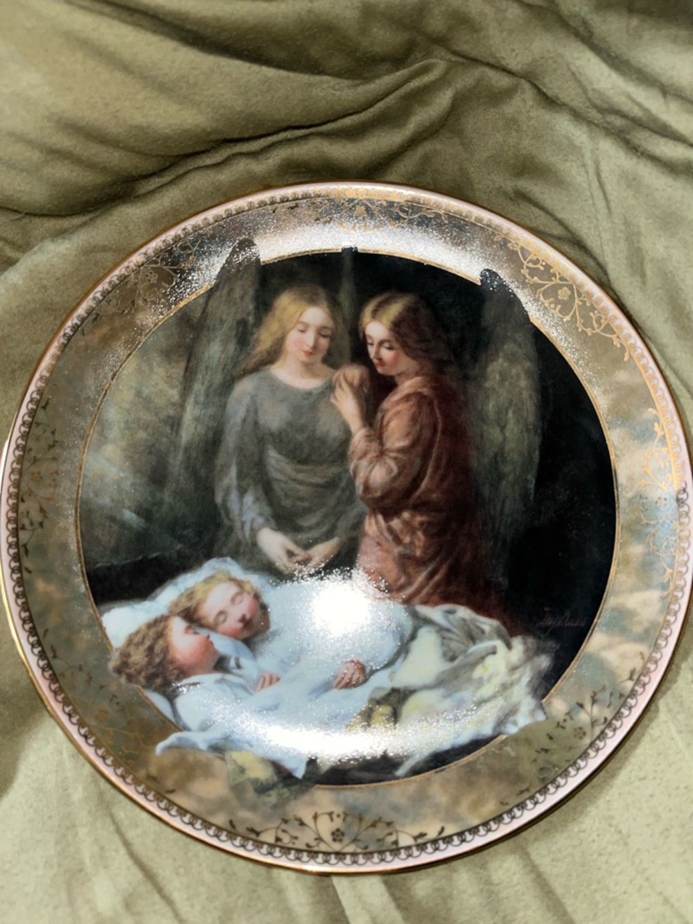 The Bradford Exchange Angel Guardian Plate in Gold and Cream